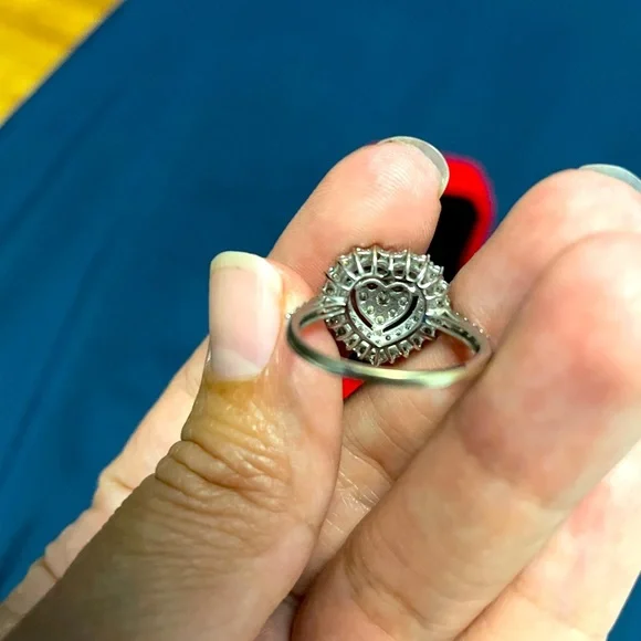 Sold - Picture 4 of 5